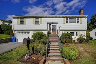 21 Phillips Cir, Waltham, MA 02452