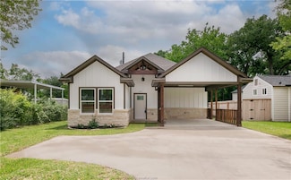 1411 E William Joel Bryan Pkwy, Bryan, TX 77803