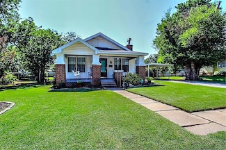 432 S 6th St, Yukon, OK 73099
