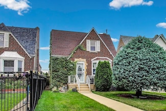 2921 N Mobile Ave, Chicago, IL 60634