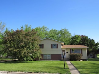 206 Beneke St, Pocahontas, IA 50574
