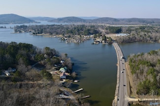 15 Mohawk Trail, Ohatchee, AL 36271