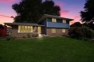 308 S Hershey Rd, Bloomington, IL 61704