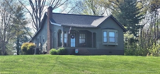 143 N Franklin Rd, Mount Airy, NC 27030
