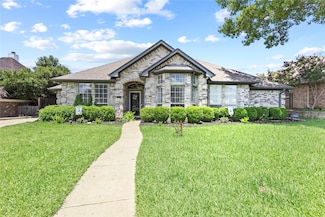 6711 Landover Hills Ln, Arlington, TX 76017