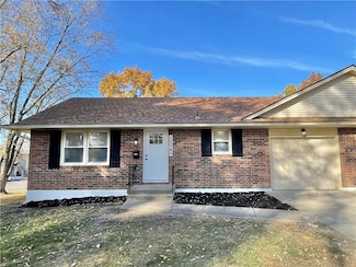 2204 Ridgewood Rd Unit A, Harrisonville, MO 64701