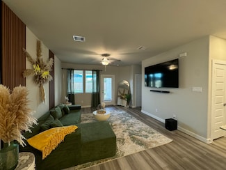 5608 Madden Ln, Houston, TX 77048