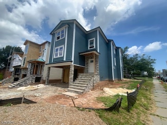 301 Chilton St, Elizabeth, NJ 07208