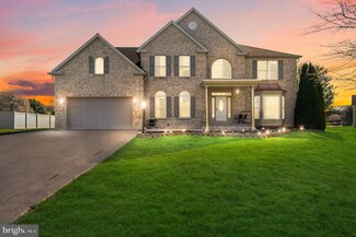 19338 Paradise Manor Dr, Hagerstown, MD 21742