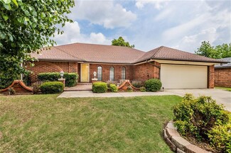 7417 NW 106th St, Oklahoma City, OK 73162