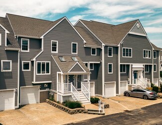 700 Shore Dr Unit 1002, Fall River, MA 02721