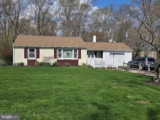 420 Springbrook Ln, Hatboro, PA 19040