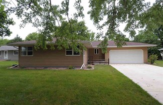 1605 Dorothy Ct, Sauk City, WI 53583