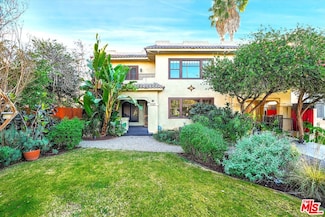 4326 Victoria Park Place, Los Angeles, CA 90019