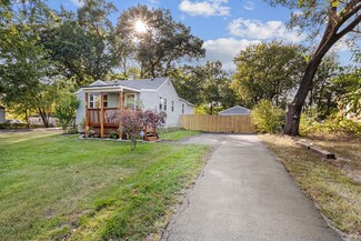 2520 Colfax St, Gary, IN 46406