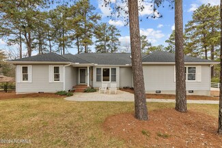 33 Sabbatia Dr, Whispering Pines, NC 28327