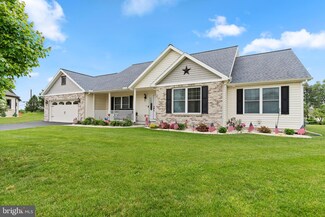 299 Mindy Dr, Harrisburg, PA 17112