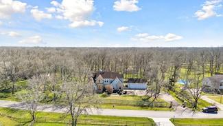 36639 Indian Rd, Wallis, TX 77485
