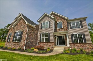 6390 Fox Glove Ln, Center Valley, PA 18034