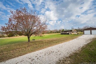 1060 Bogard Dr NE, Corydon, IN 47112