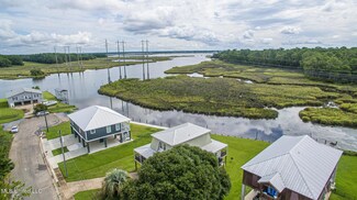 1320 Beards Cove Dr, Gulfport, MS 39507