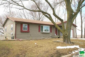 604 N Main St, Early, IA 50535