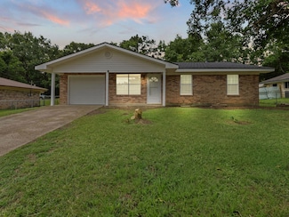 105 Nelda Dr, Leesville, LA 71446