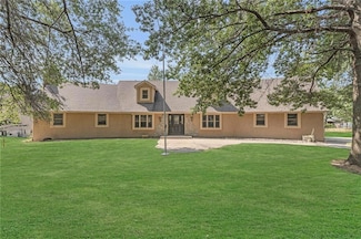 1105 Flicker Ave, Plattsburg, MO 64477