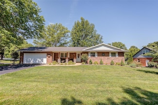 207 Clarence Dr, Red Bud, IL 62278