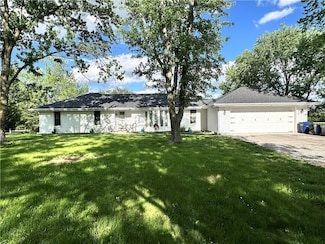 14409 Tillman Rd, Smithville, MO 64089