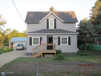1318 Rose St, Lisbon, ND 58054