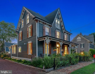 1 W 2nd St, Moorestown, NJ 08057