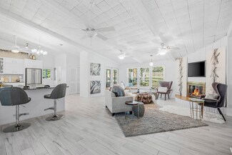 3113 W Lakeshore Dr, Tallahassee, FL 32312