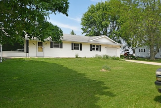 368 Wisconsin Ave, Paw Paw, IL 61353