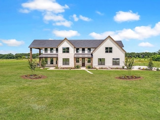 590 Vz County Road 2147, Wills Point, TX 75169