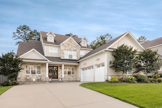 319 Ensbury Dr, Little Rock, AR 72223