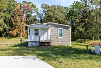 326 Smith Rd, Polk City, FL 33868