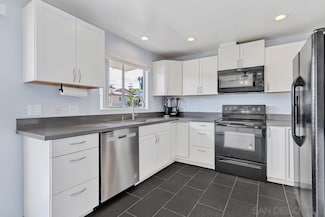 806 E 4th Ave Unit 8, Escondido, CA 92025