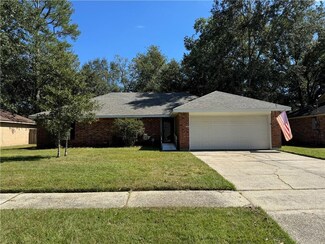 1114 Saint Augustine St, Slidell, LA 70460