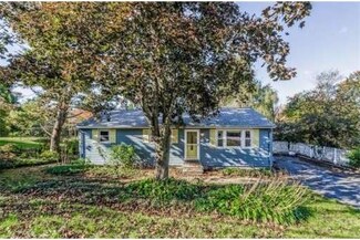 27 Edsel Rd, Littleton, MA 01460