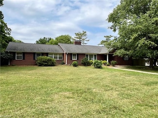 317 Joyce Ln, Kernersville, NC 27284
