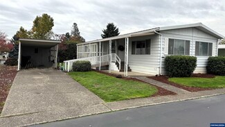 4378 Essex St SE, Salem, OR 97317