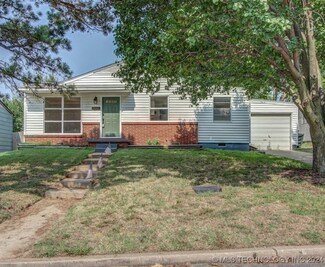 900 N Ash Ave, Sand Springs, OK 74063