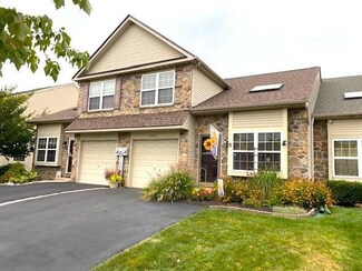 5552 Stonecroft Ln, Allentown, PA 18106
