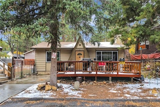 360 Maple Ln, Sugarloaf, CA 92386