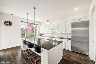 410 S Front St Unit 209, Philadelphia, PA 19147