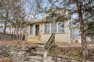 3141 8th St, Des Moines, IA 50313
