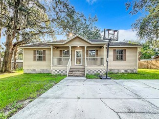 110 Berry Rd, Winter Haven, FL 33880