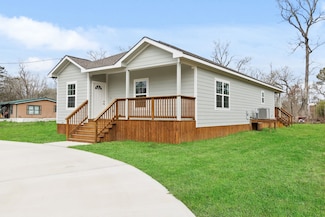 277 Vicksburg Ln, Livingston, TX 77351