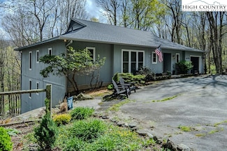 202 Cliffside Ln, Seven Devils, NC 28604